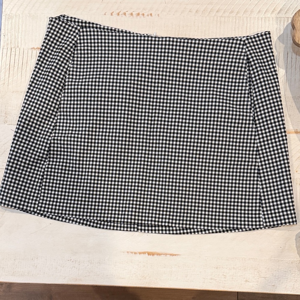 Urban Outfitters Classic Black and White Checkered Skirt Womens XL EUC